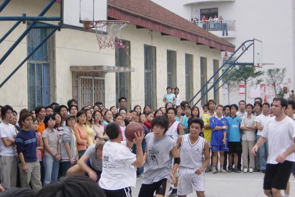 Chinese pick-up basketball